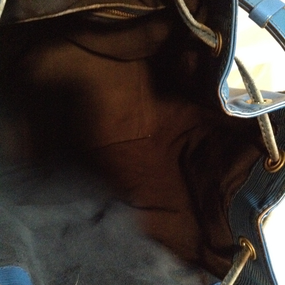 Authentic Large Louis Vuitton Noe Epi Leather Blue - Picture 4 of 8